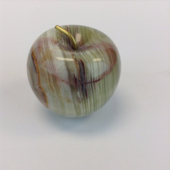 Vintage Hand Carved Polished Onyx Stone Marble Apple Paperweight Brass Stem - Picture 4 of 10